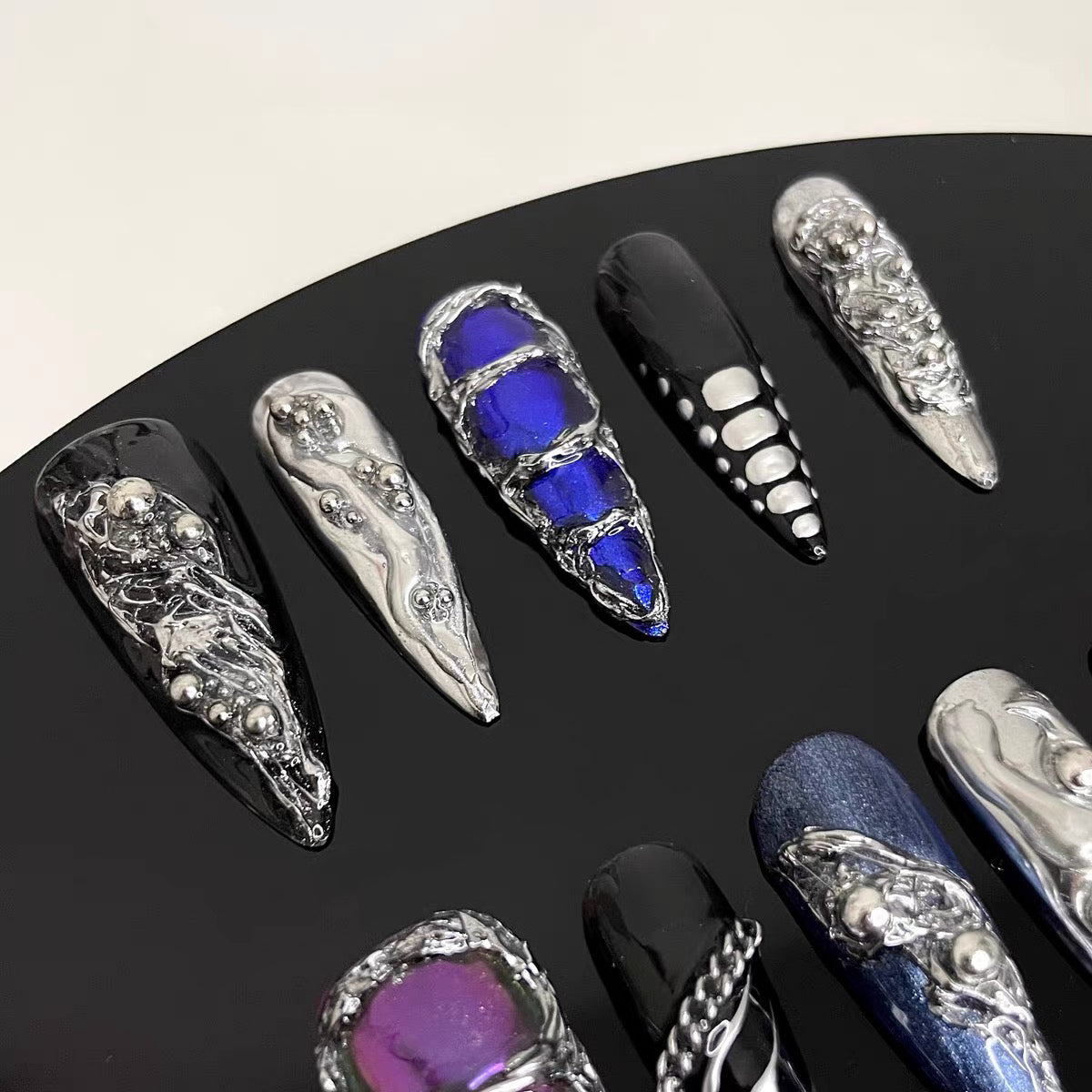 Gothic 3D Chrome Liquid Silver Press On Nails