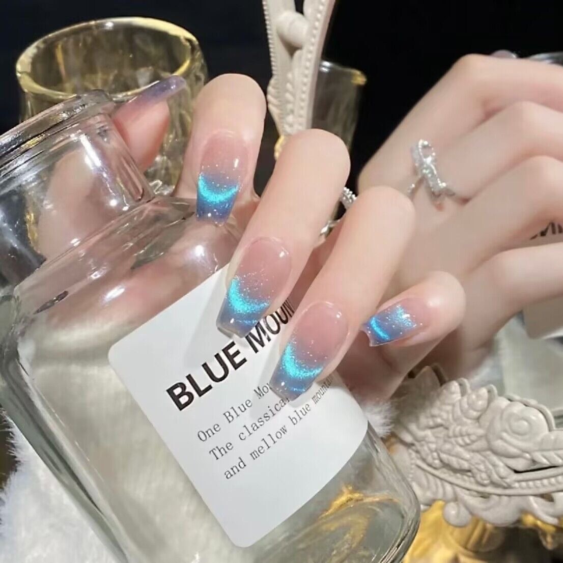 French Aura Cat Eye Blue Press On Nails